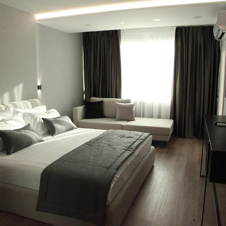 L'Hotel ติรานา ภายนอก รูปภาพ